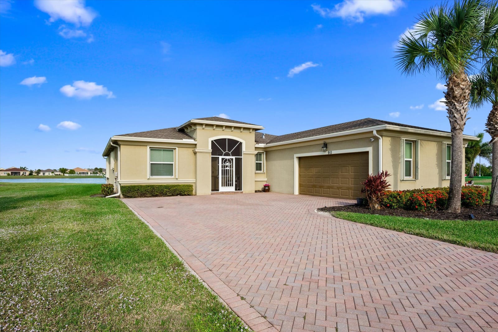 911 Bent Creek Drive, Fort Pierce, FL 34947 photo 3