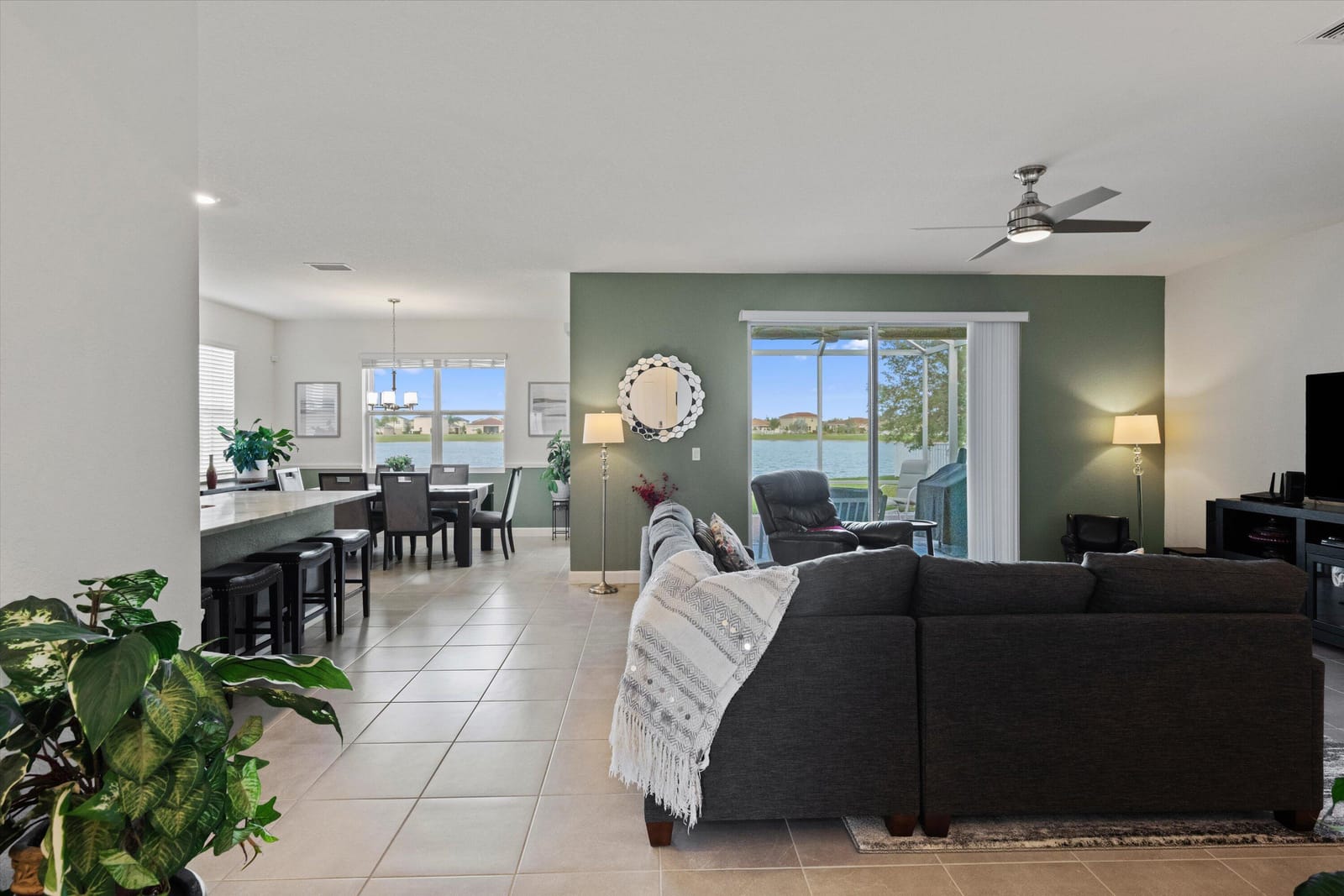 911 Bent Creek Drive, Fort Pierce, FL 34947 photo 7