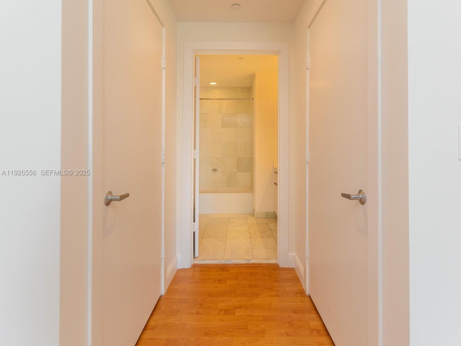 1050 Brickell Avenue 606, Miami, FL 33131 photo 17