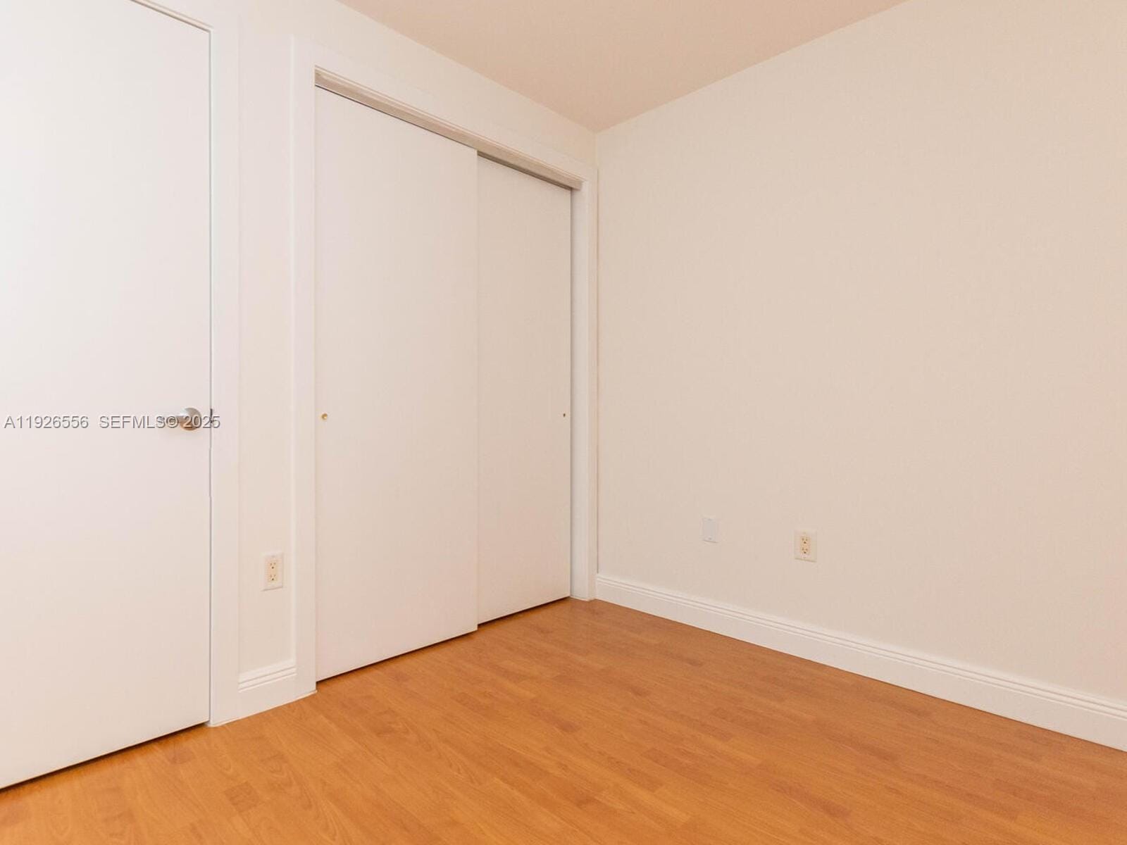1050 Brickell Avenue 606, Miami, FL 33131 photo 21