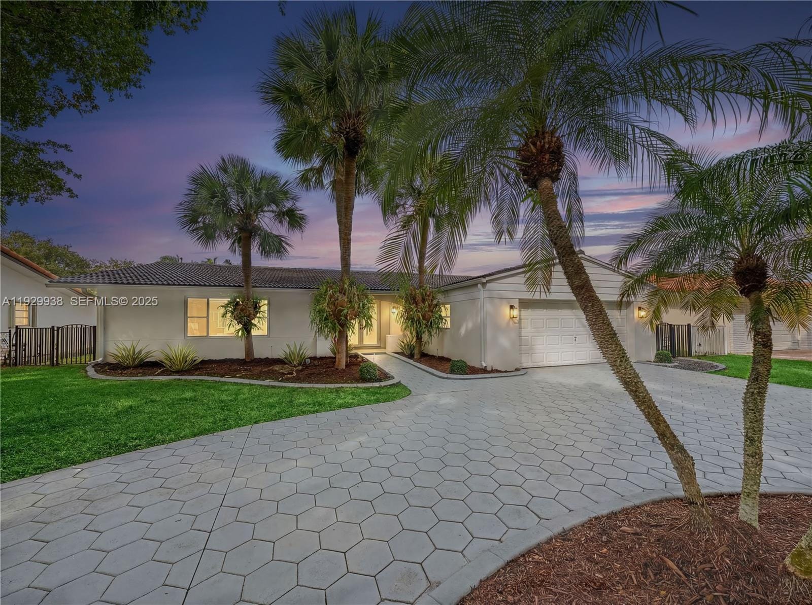 8451 Dundee Terrace, Miami Lakes, FL 33016 photo 3