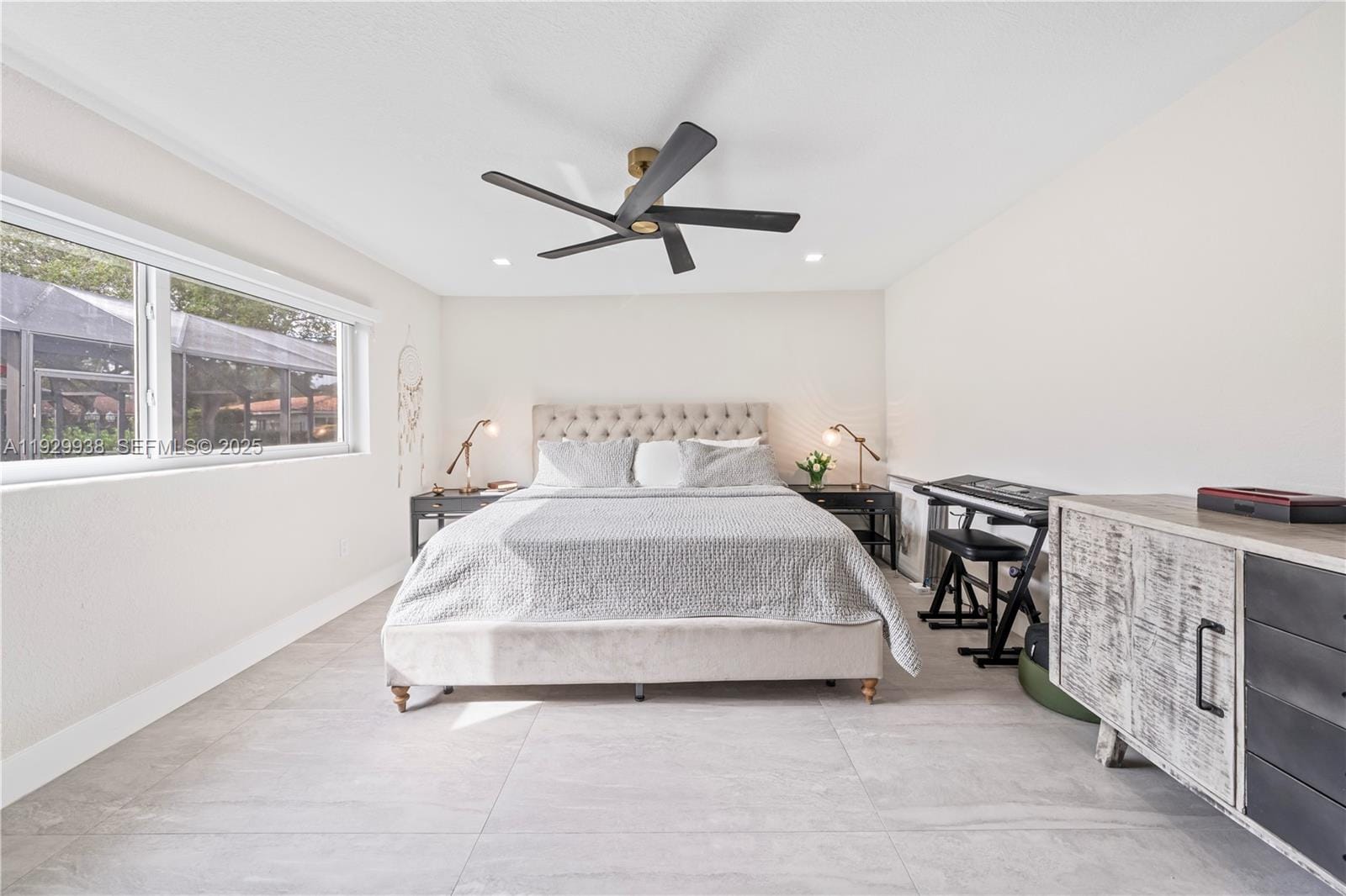 8451 Dundee Terrace, Miami Lakes, FL 33016 photo 23