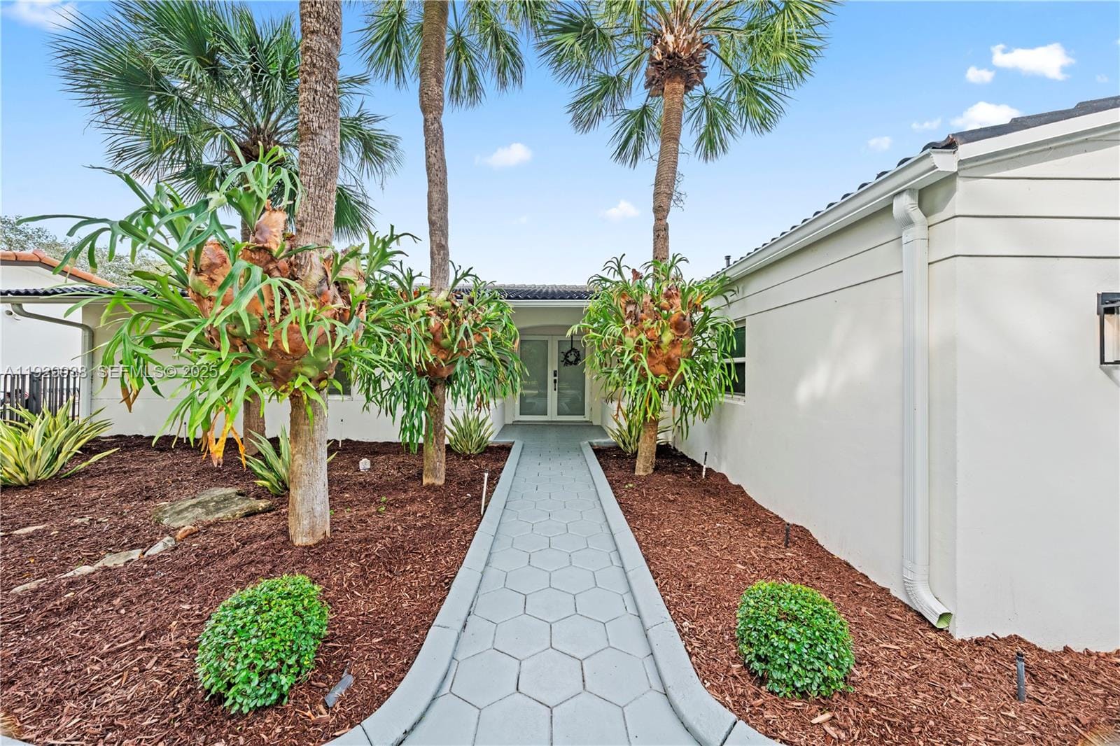 8451 Dundee Terrace, Miami Lakes, FL 33016 photo 6
