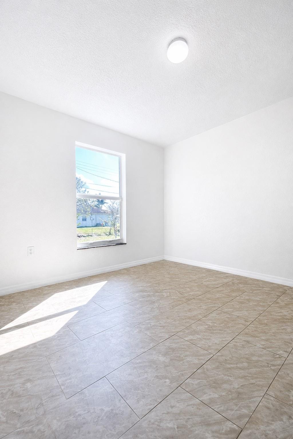 561 14th Street, Belle Glade, FL 33430 photo 14