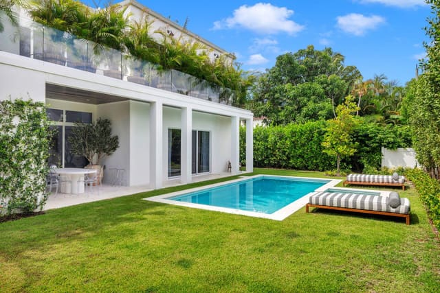 237 Desota Road, sold in Edgewater, Miami, FL
