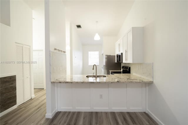 6725 NW 192nd Lane 0, Hialeah, FL 33015