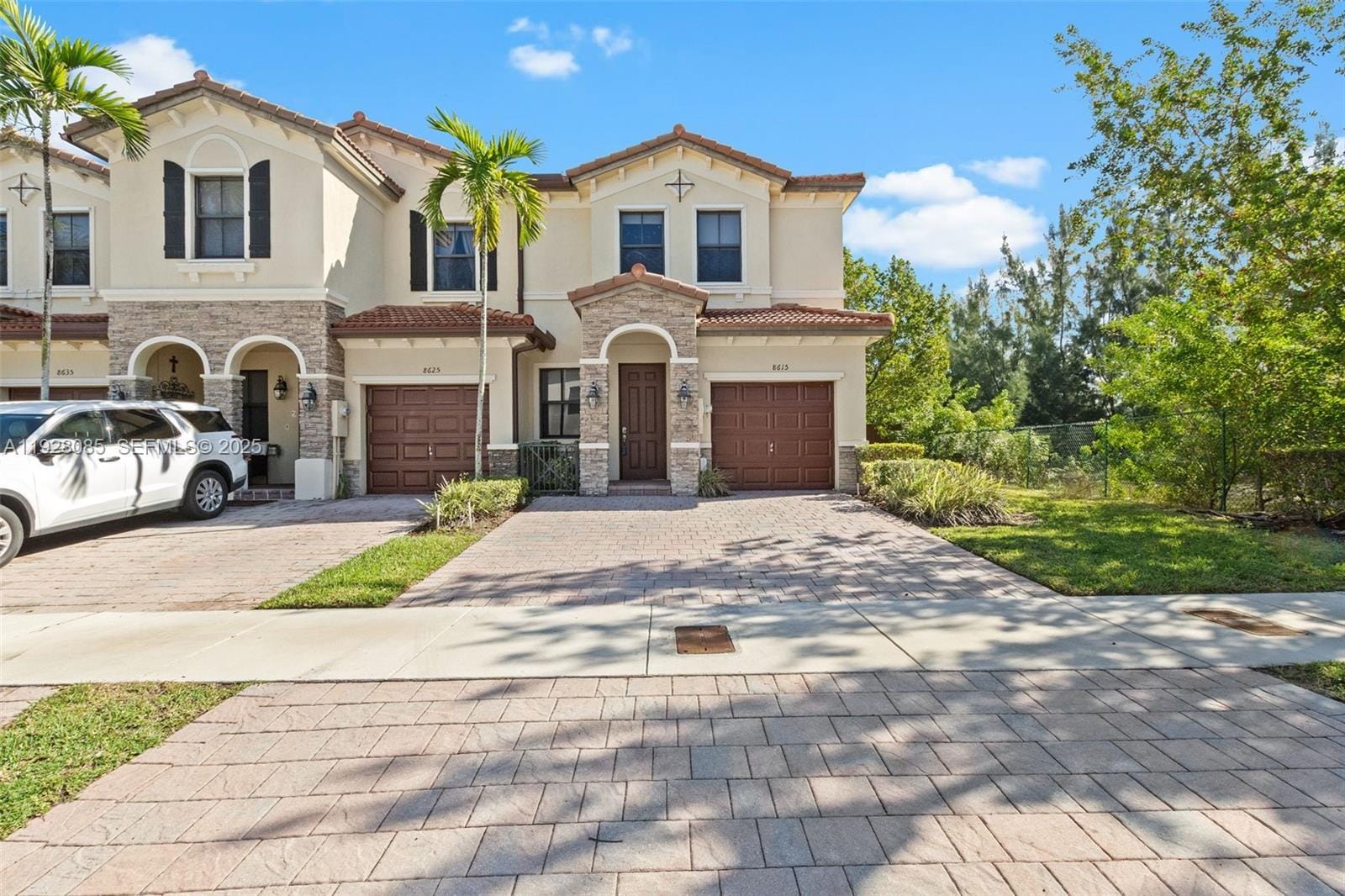 3 bedroom home for sale at 8615 98th, Doral, FL 33178 — $635,000