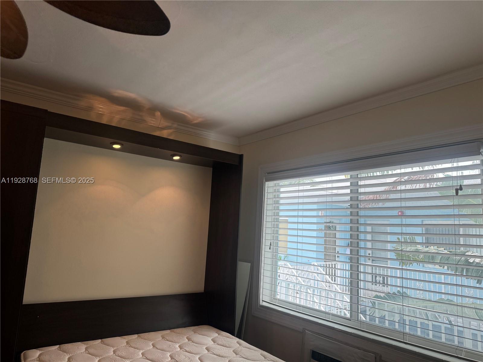 401 Collins Avenue 21 — photo 8
