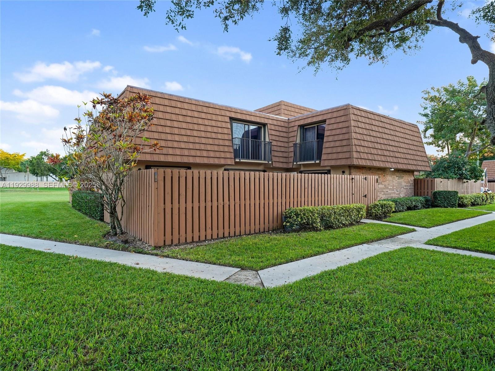 2565 Garden Court, Cooper City, FL 33026