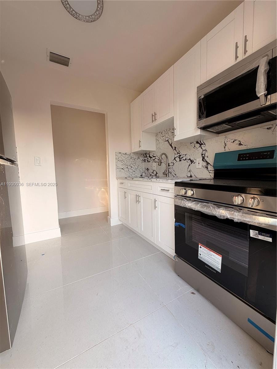415 NW 29th Terrace, Fort Lauderdale, FL 33311 photo 6