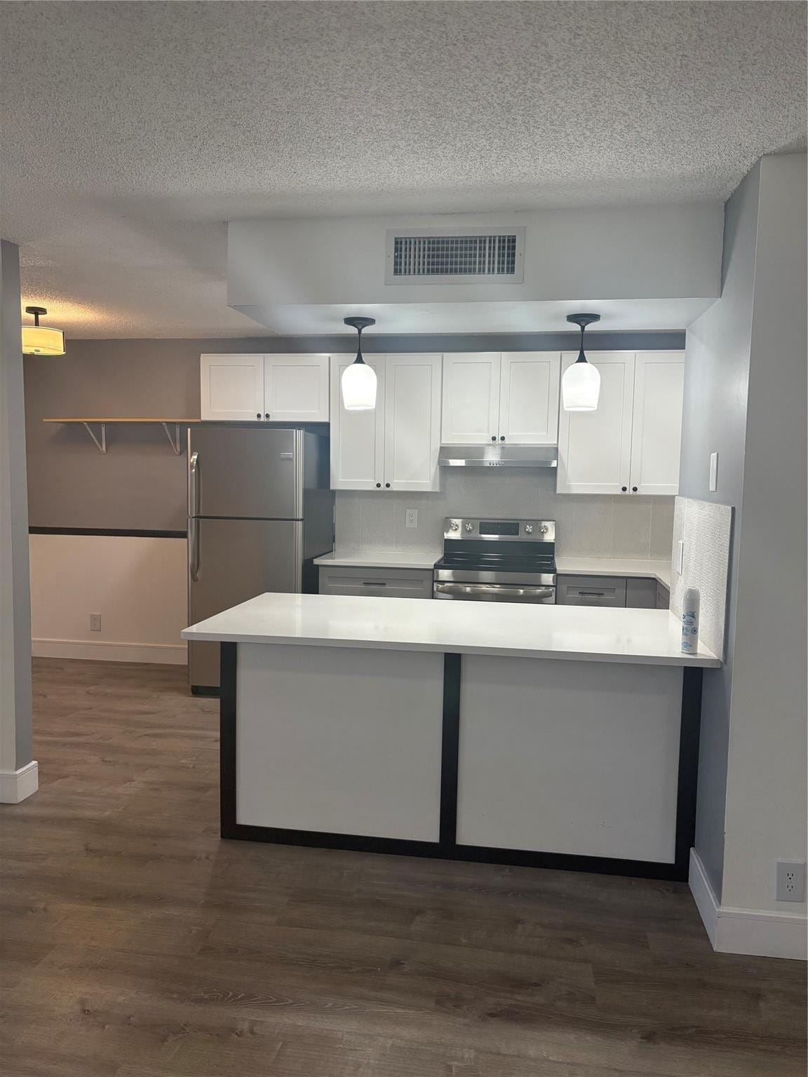 5492 Courtyard Drive 5492 — photo 3