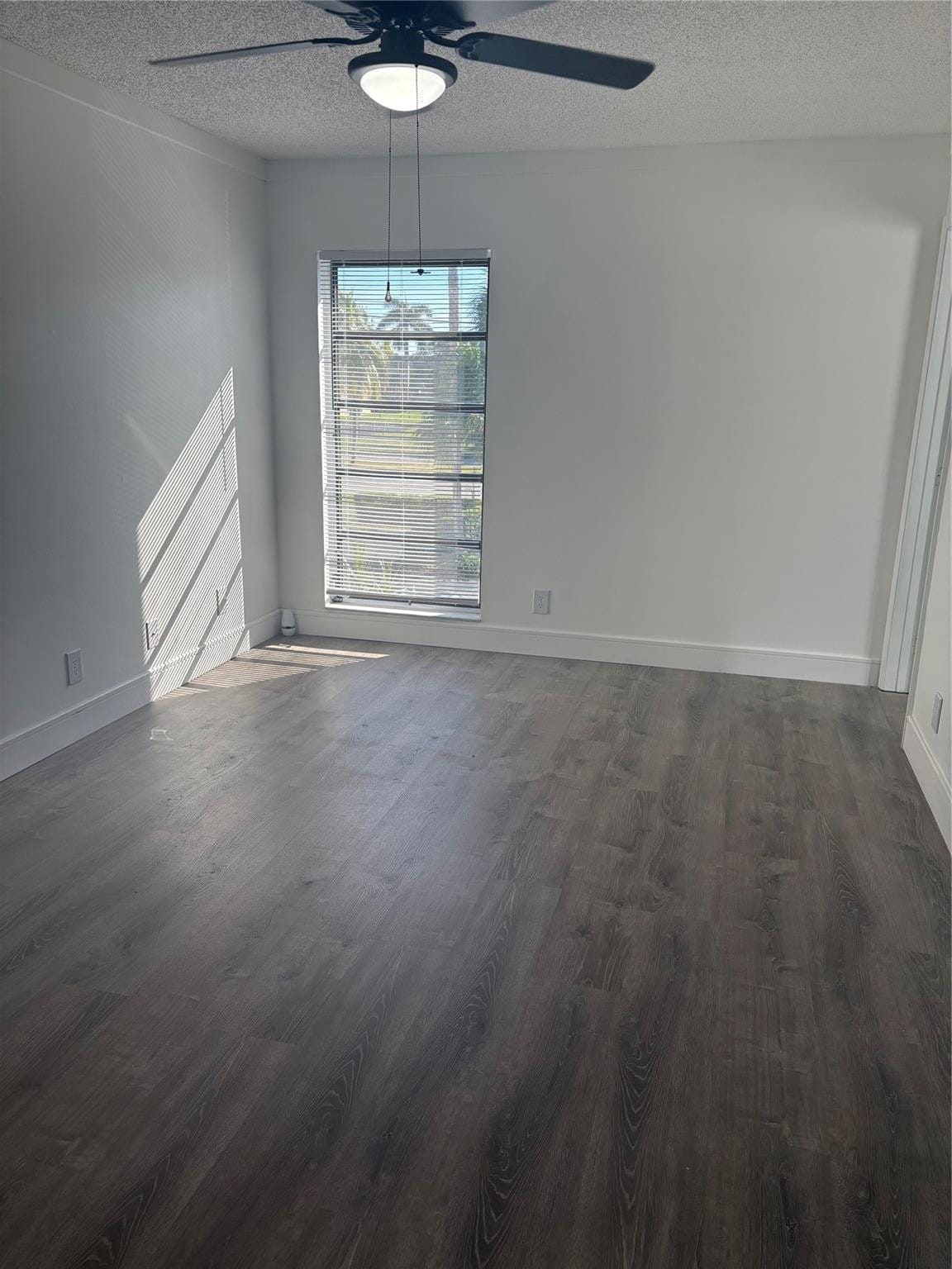 5492 Courtyard Drive 5492 — photo 8