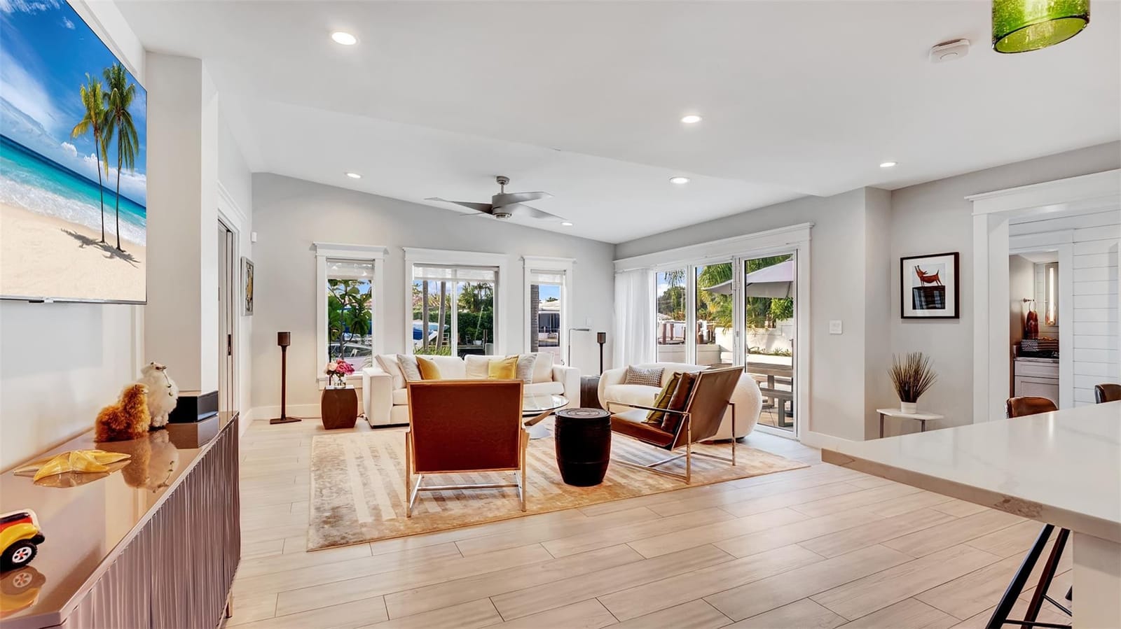 2409 NE 19th Avenue, Wilton Manors, FL 33305 photo 23