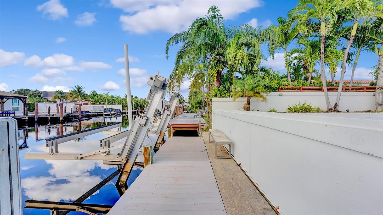 2409 NE 19th Avenue, Wilton Manors, FL 33305 photo 30