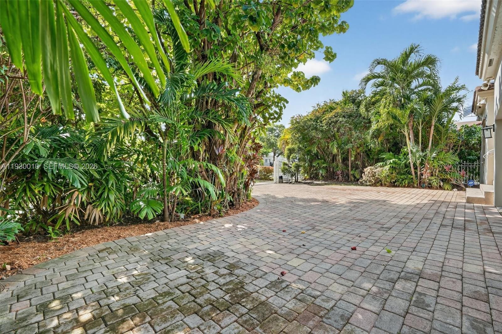 2913 SW 13th Street — photo 4