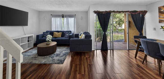 6205 Kendale Lakes Circle 279, sold in Paseo Real Condo, Miami, FL