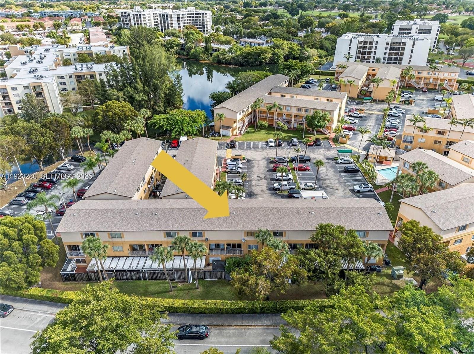 6205 Kendale Lakes Circle 279, Miami, FL 33183 photo 2