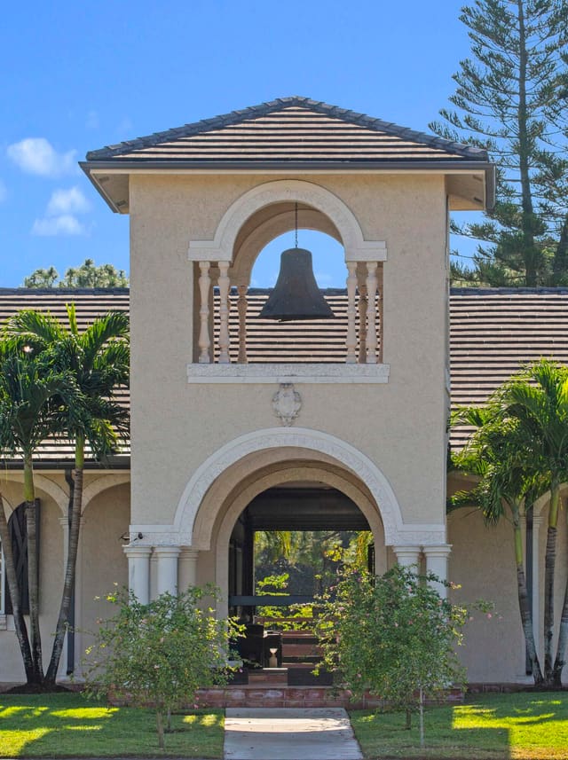 14334 Wellington Trace, sold in Paddock Park 2 Of Wellington, Wellington, FL