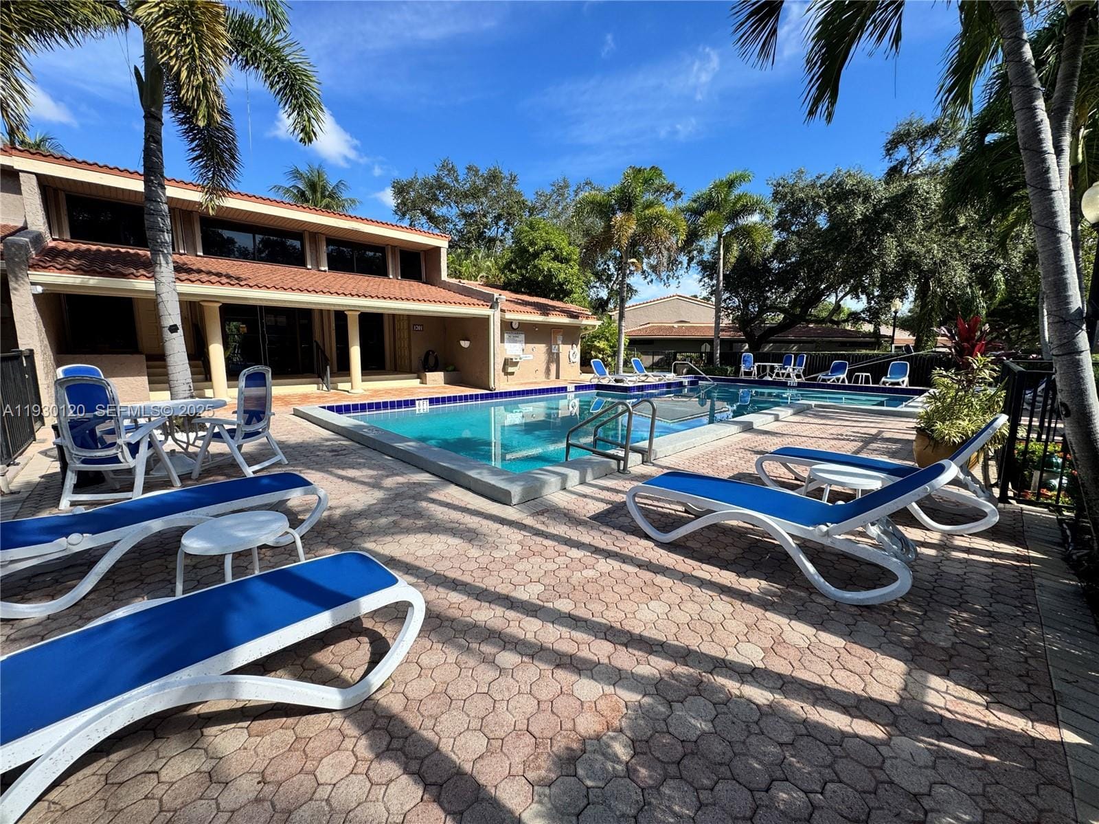 2001 S Saint Andrews Road 121, Hollywood, FL 33021 photo 10