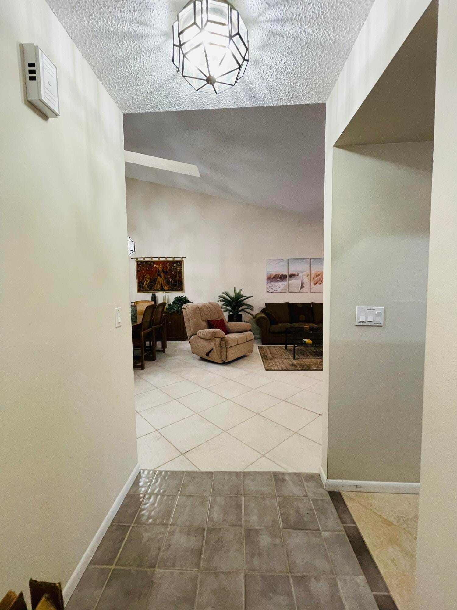 354 SW 28th Avenue — photo 6