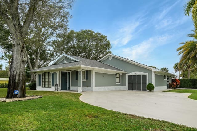 1001 Gatewood Avenue, Fort Pierce, FL 34982