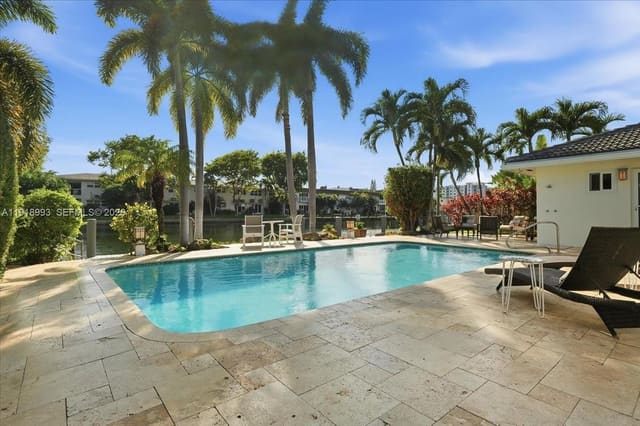 2662 NE 3rd Street, sold in Harbor Village Sec G, Pompano Beach, FL