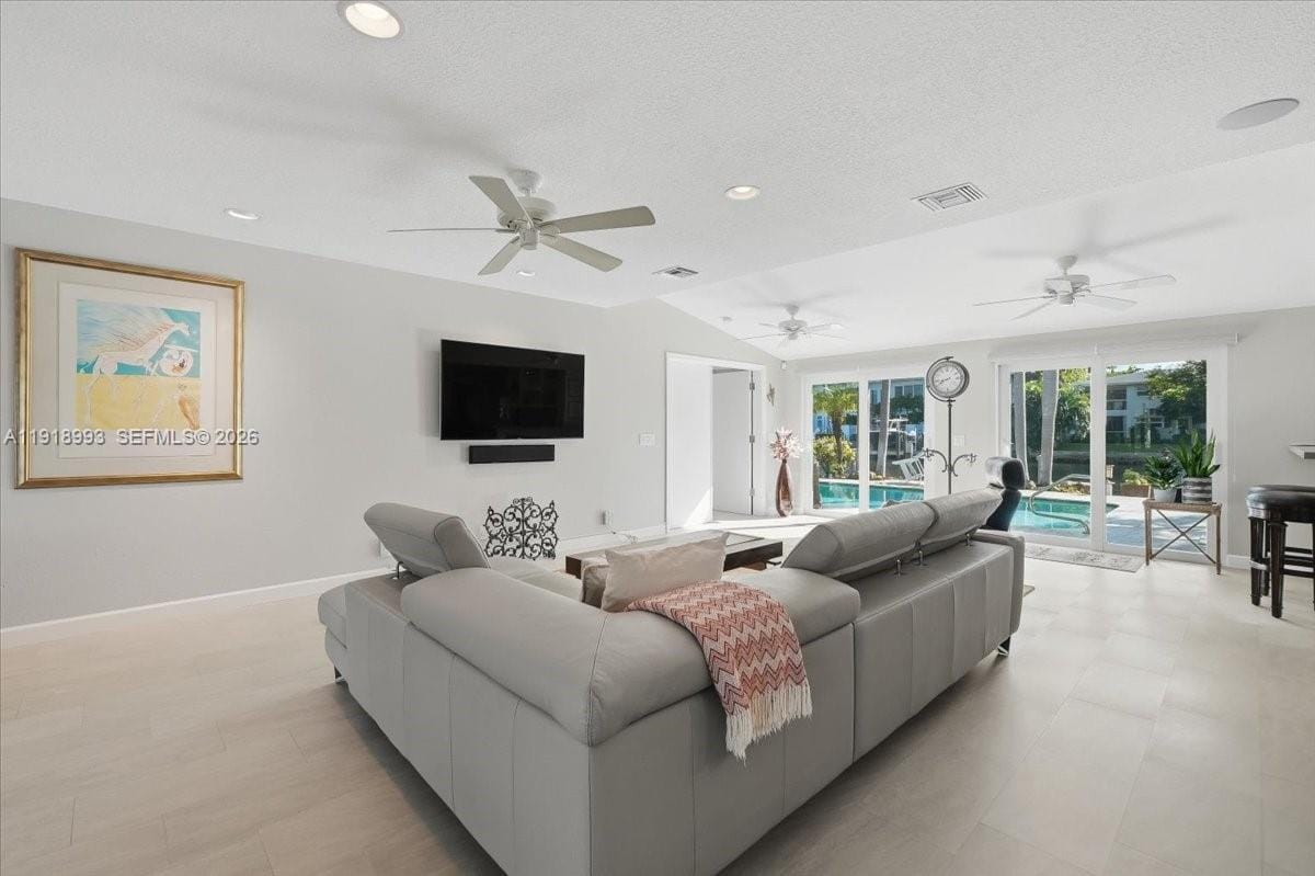 2662 NE 3rd Street, Pompano Beach, FL 33062 photo 15