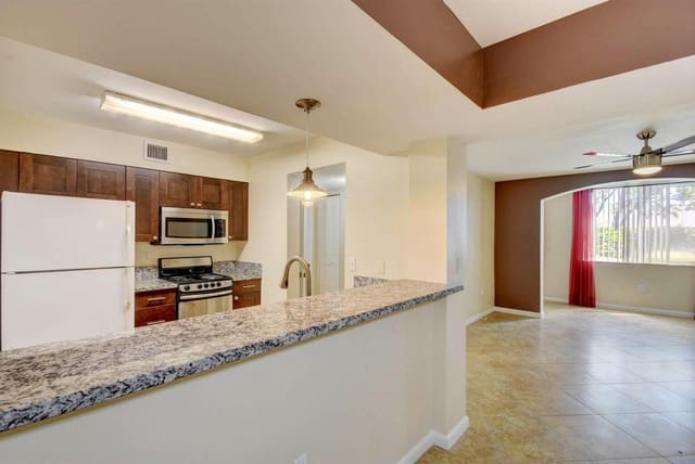 900 Scotia Drive 105, sold in Hypoluxos Mariners Cay, Hypoluxo, FL