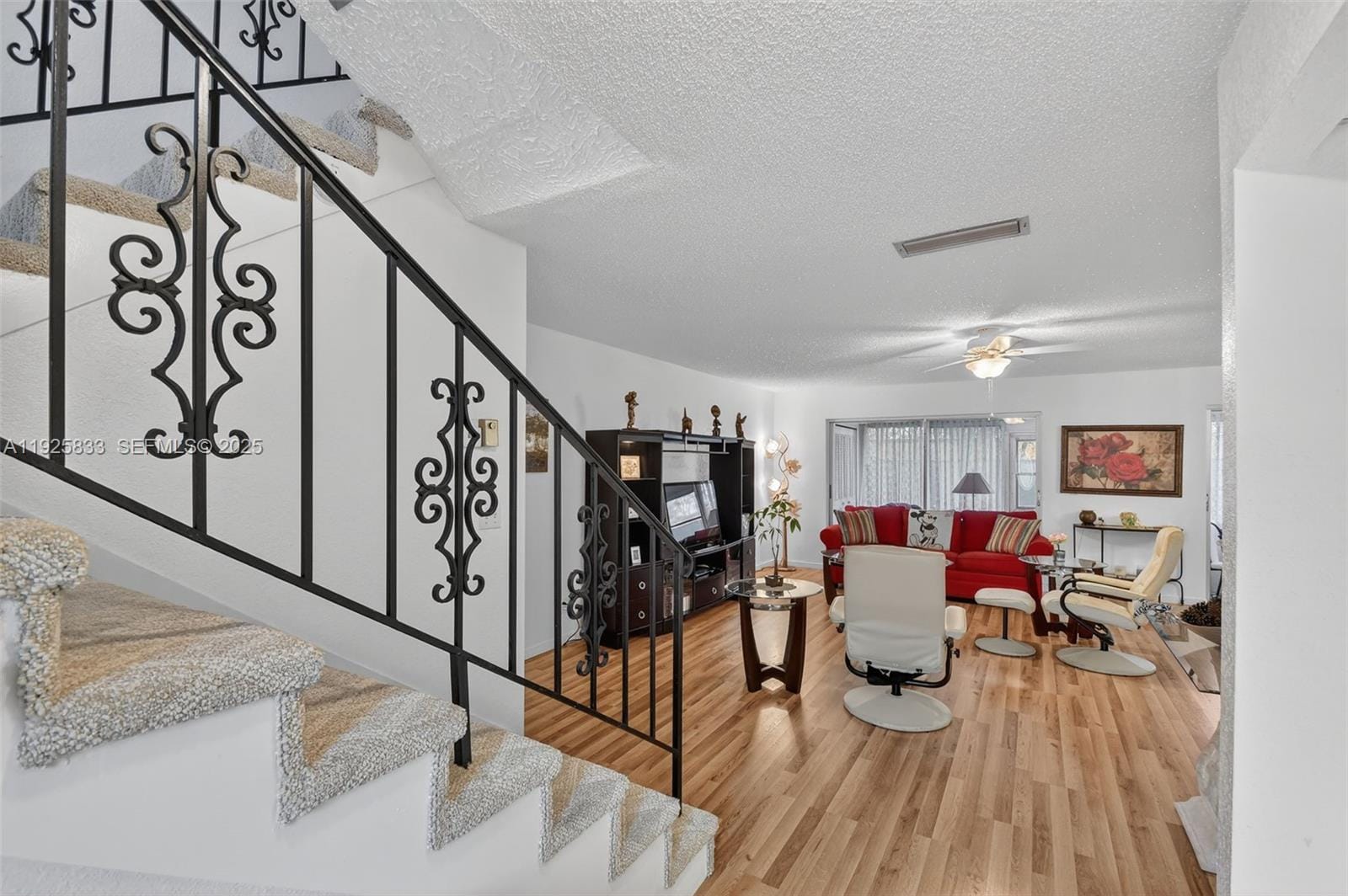 820 Salem Lane B — photo 2
