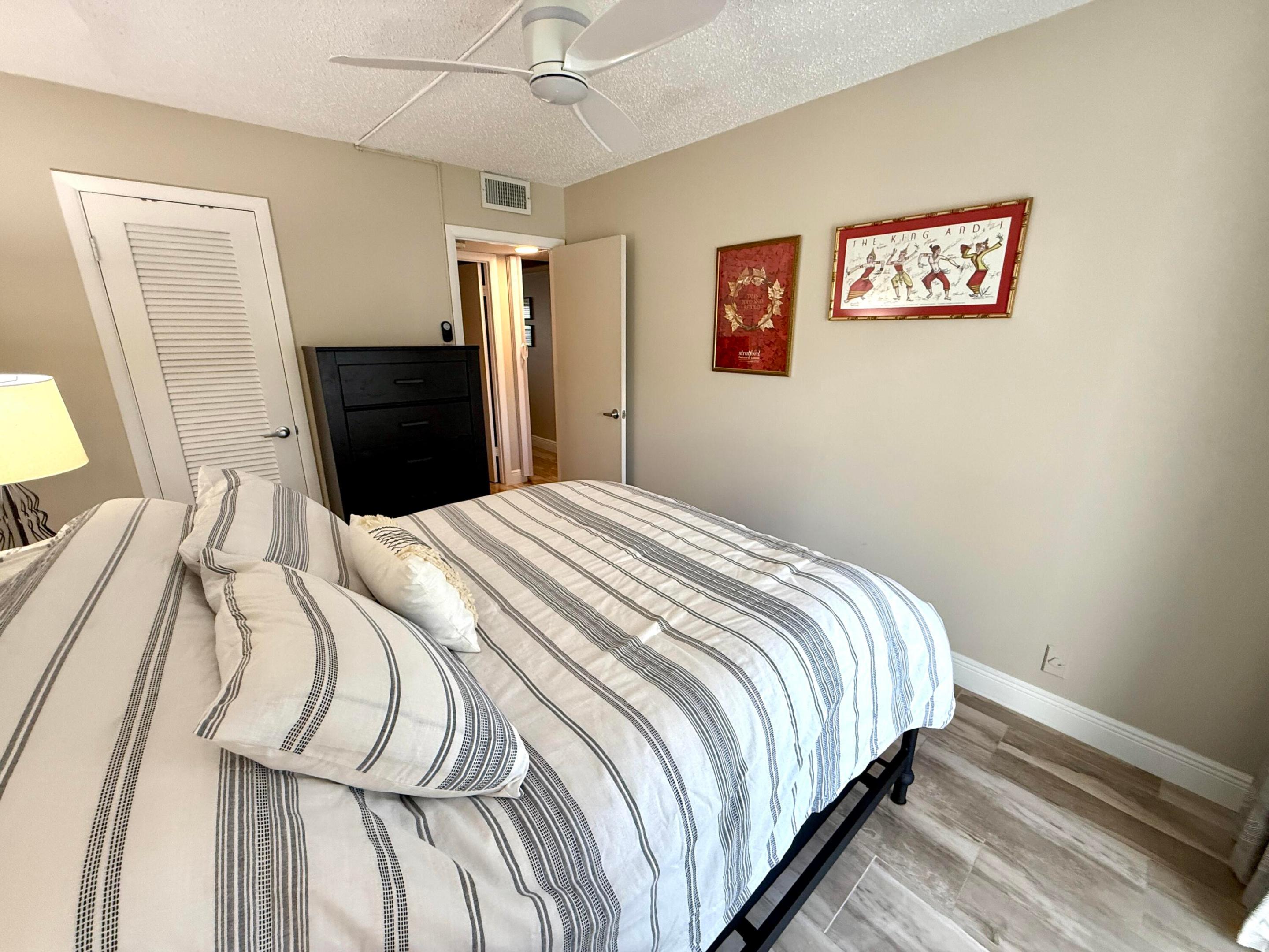 359 Oakridge T, Deerfield Beach, FL 33442 photo 28