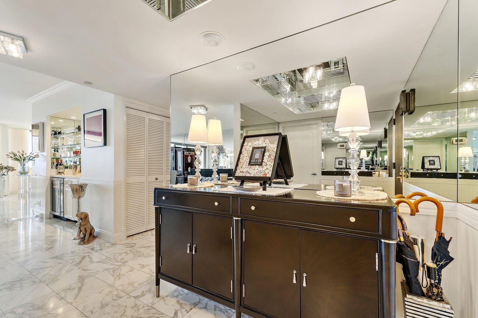 100 Lakeshore Drive 457 — photo 5