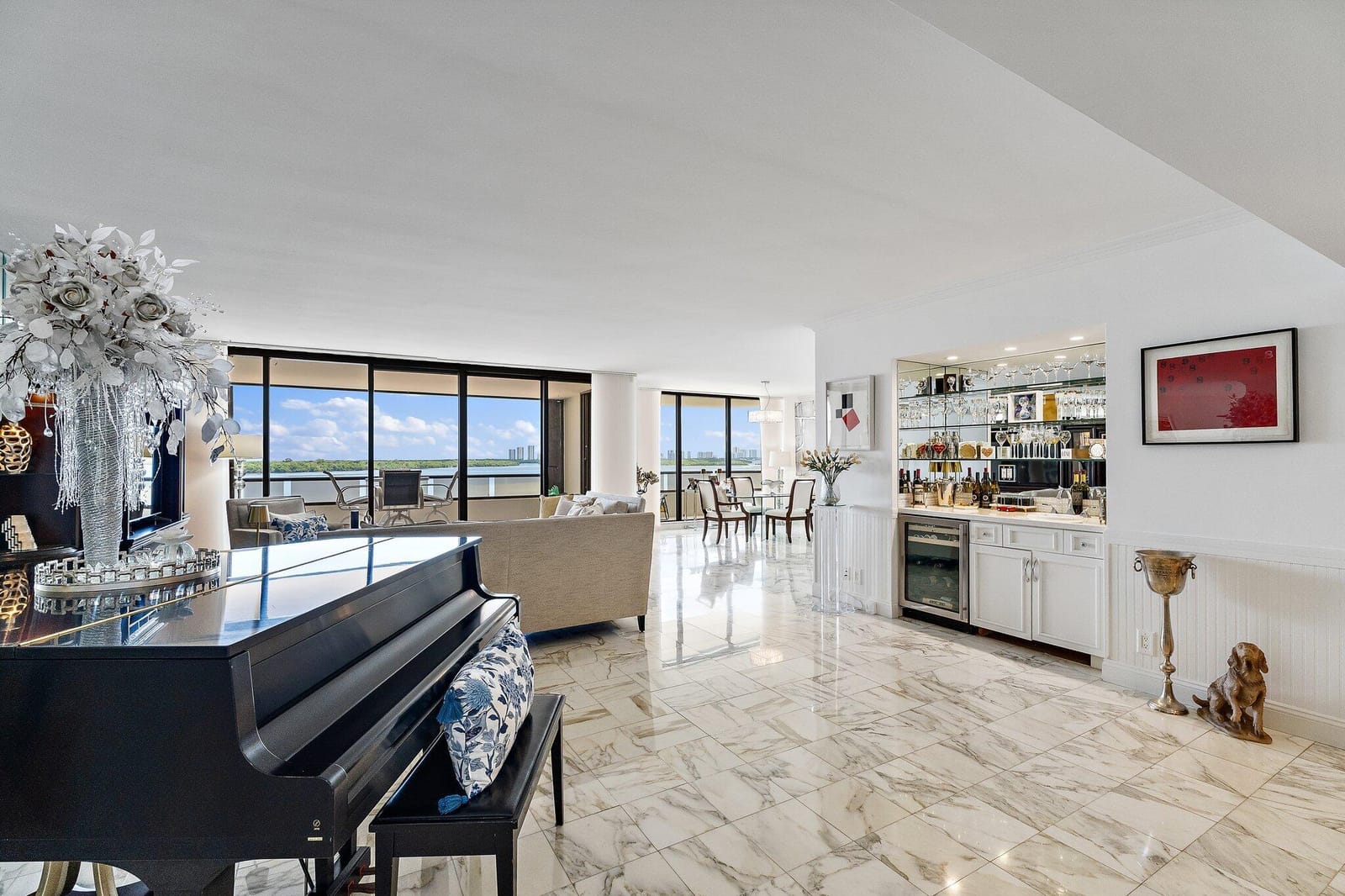 100 Lakeshore Drive 457 — photo 8