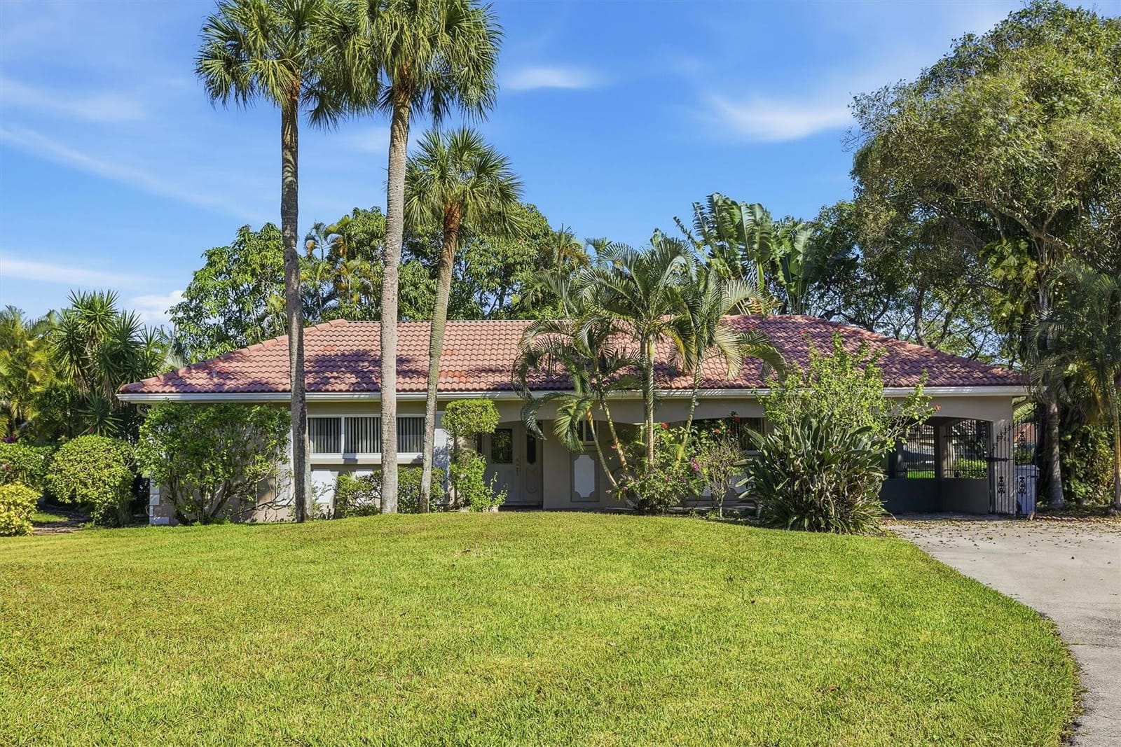 2903 N Palm Aire Drive, Pompano Beach, FL 33069