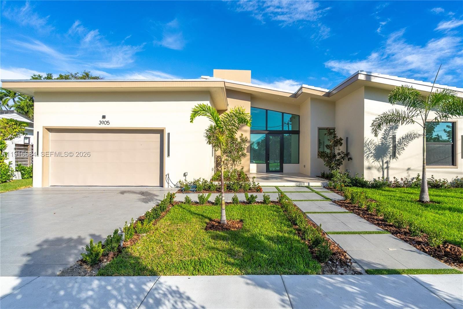 3905 SW 5th Street — photo 3