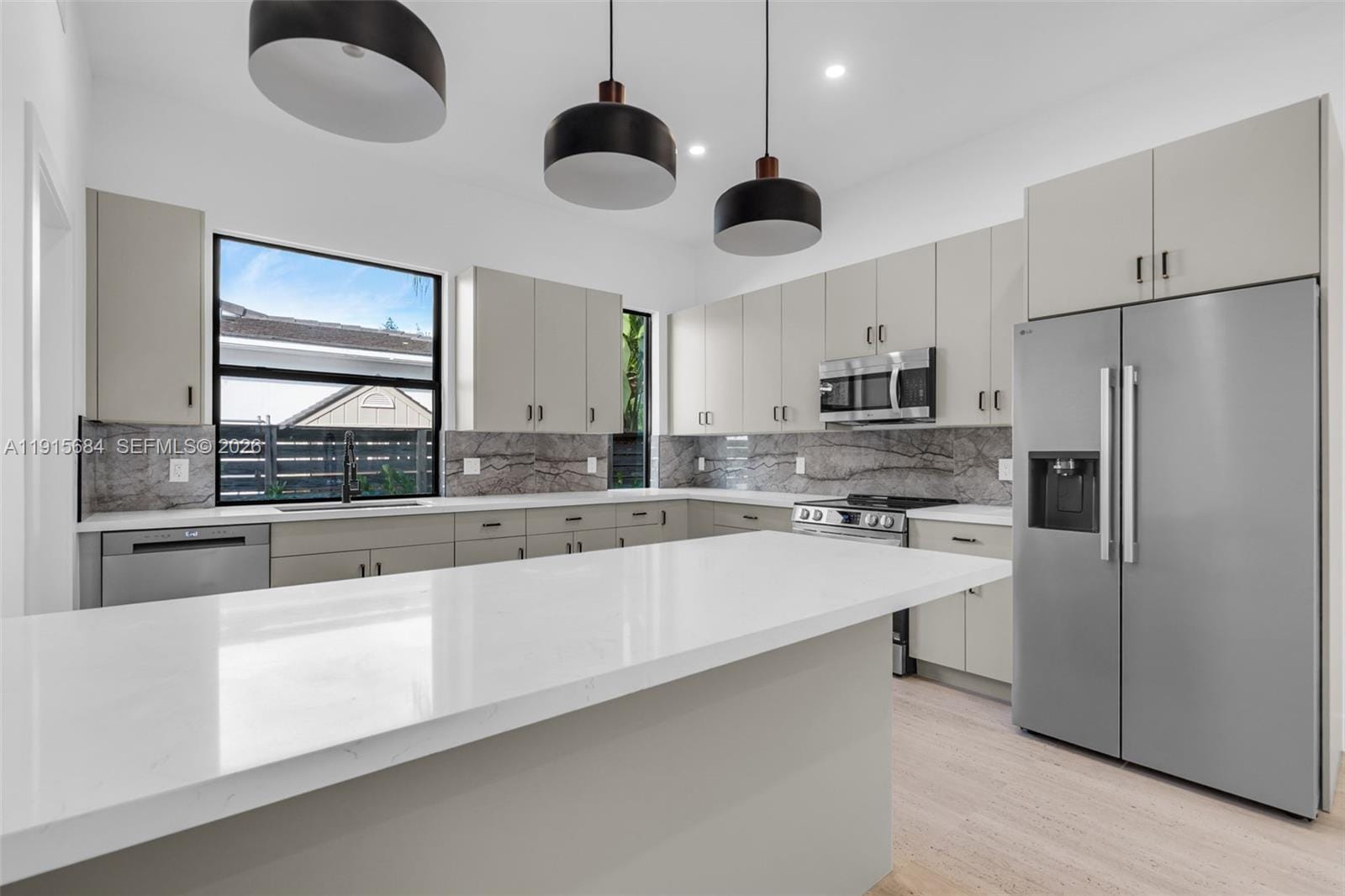3905 SW 5th Street — photo 9