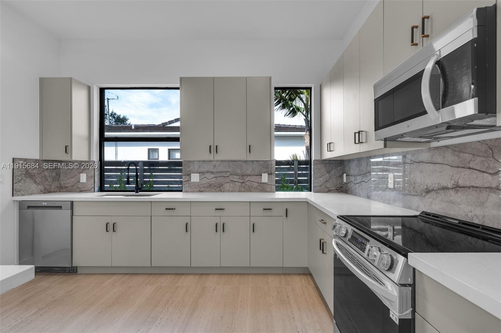 3905 SW 5th Street — photo 10
