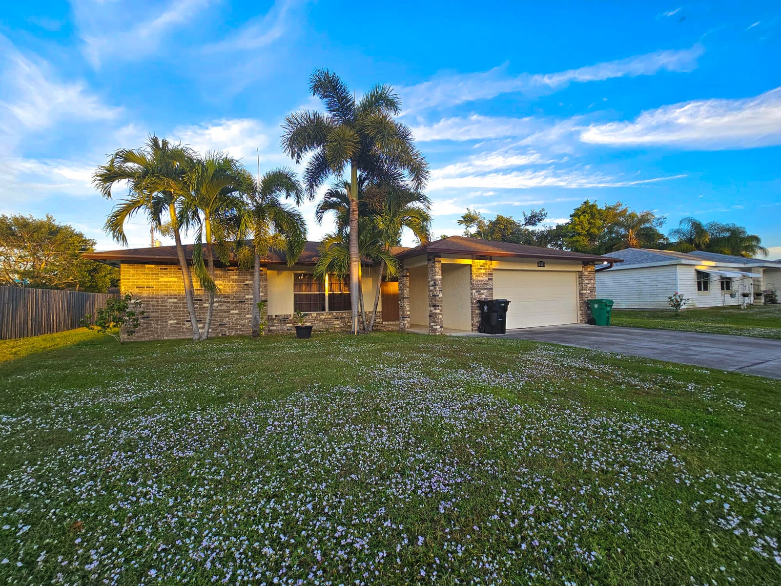1941 SE Aires Lane — photo 3