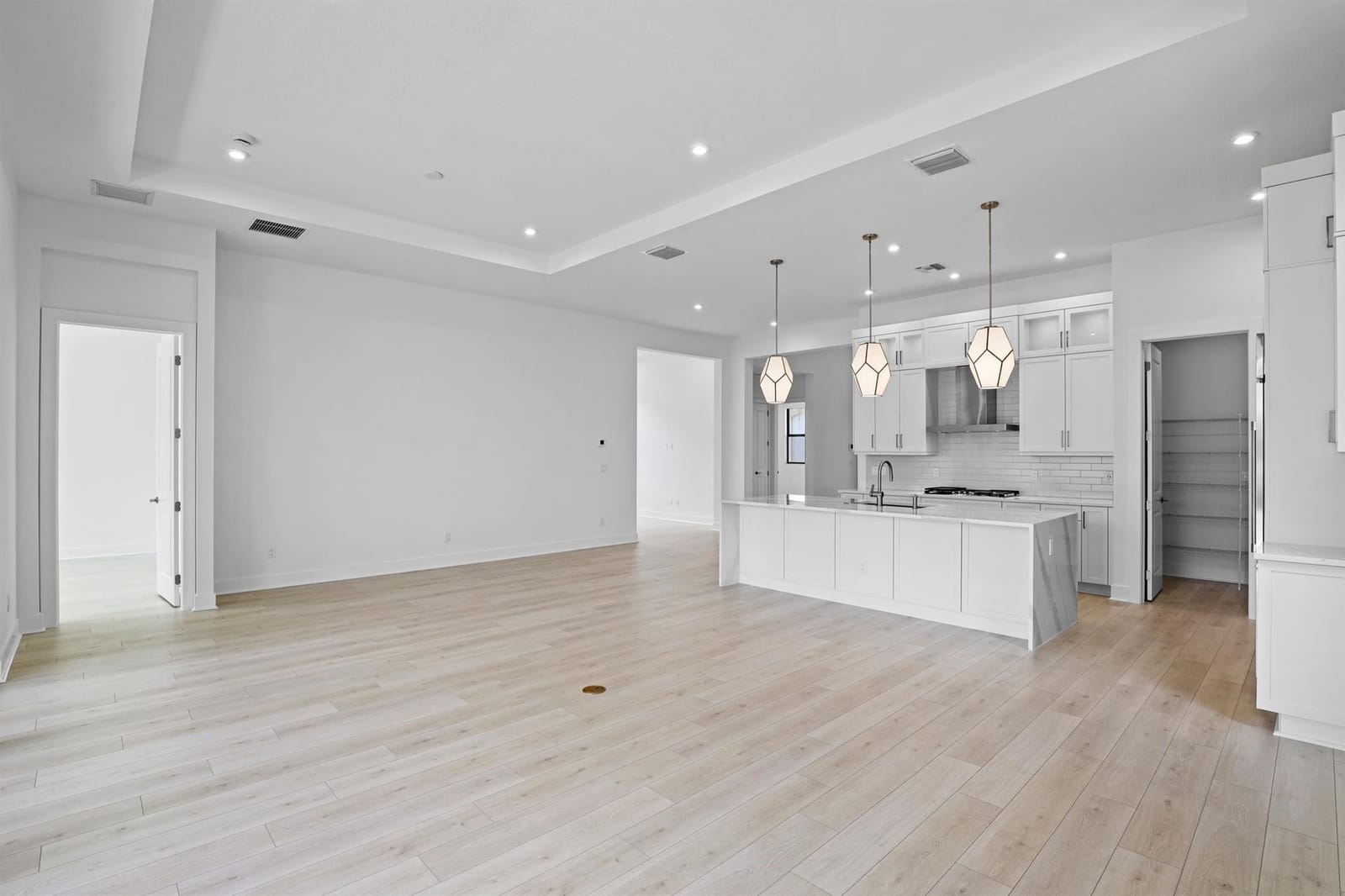 1642 SE Blue Sky Place — photo 9