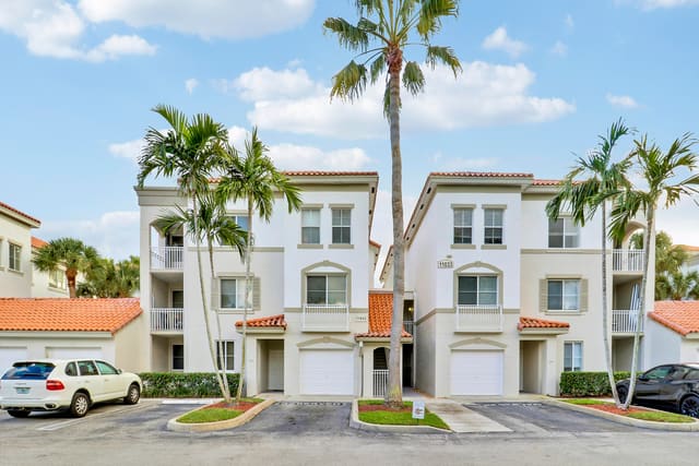 11033 Legacy Boulevard 203, Palm Beach Gardens, FL 33410