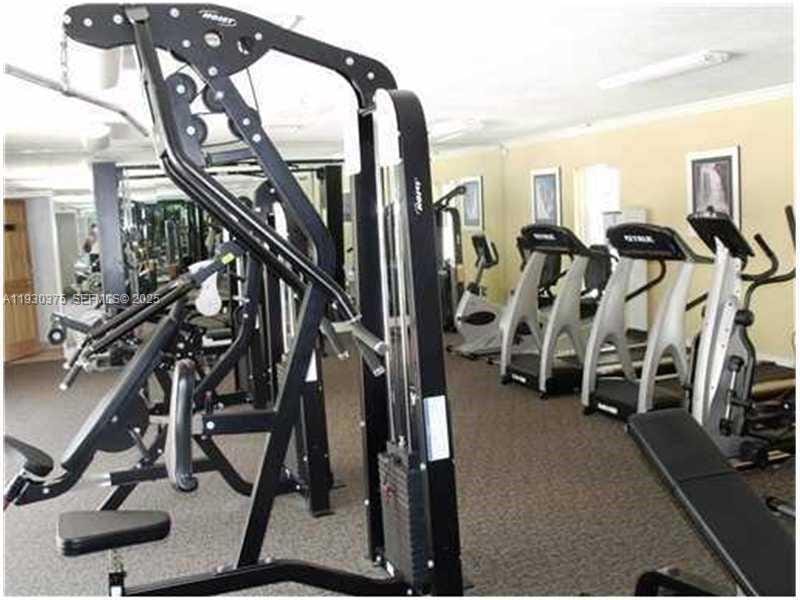 1800 Sans Souci Boulevard 109, North Miami, FL 33181 photo 9