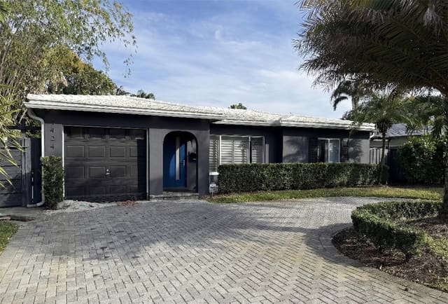 1424 NE 16th Terrace, Fort Lauderdale, FL 33304
