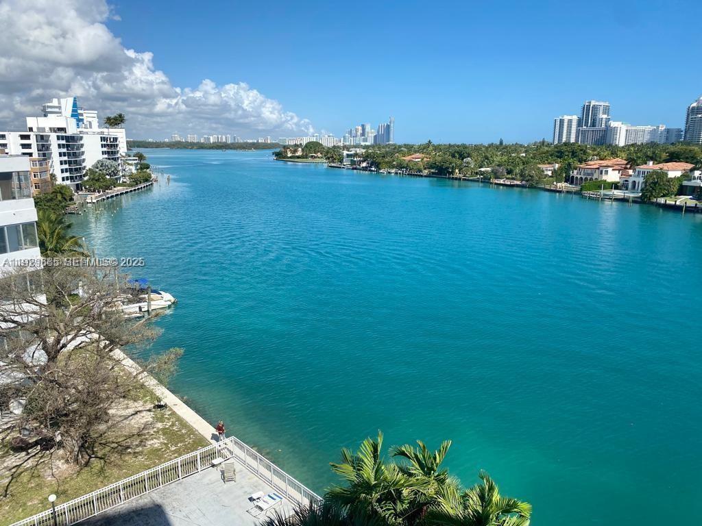 9821 E Bay Harbor Drive 503, Bay Harbor Islands, FL 33154, Bay Harbor Islands