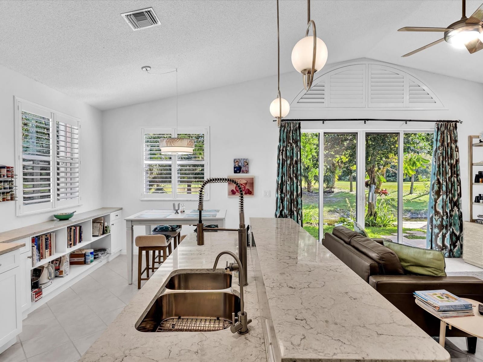 3580 Canary Palm Court, Pompano Beach, FL 33069 photo 3