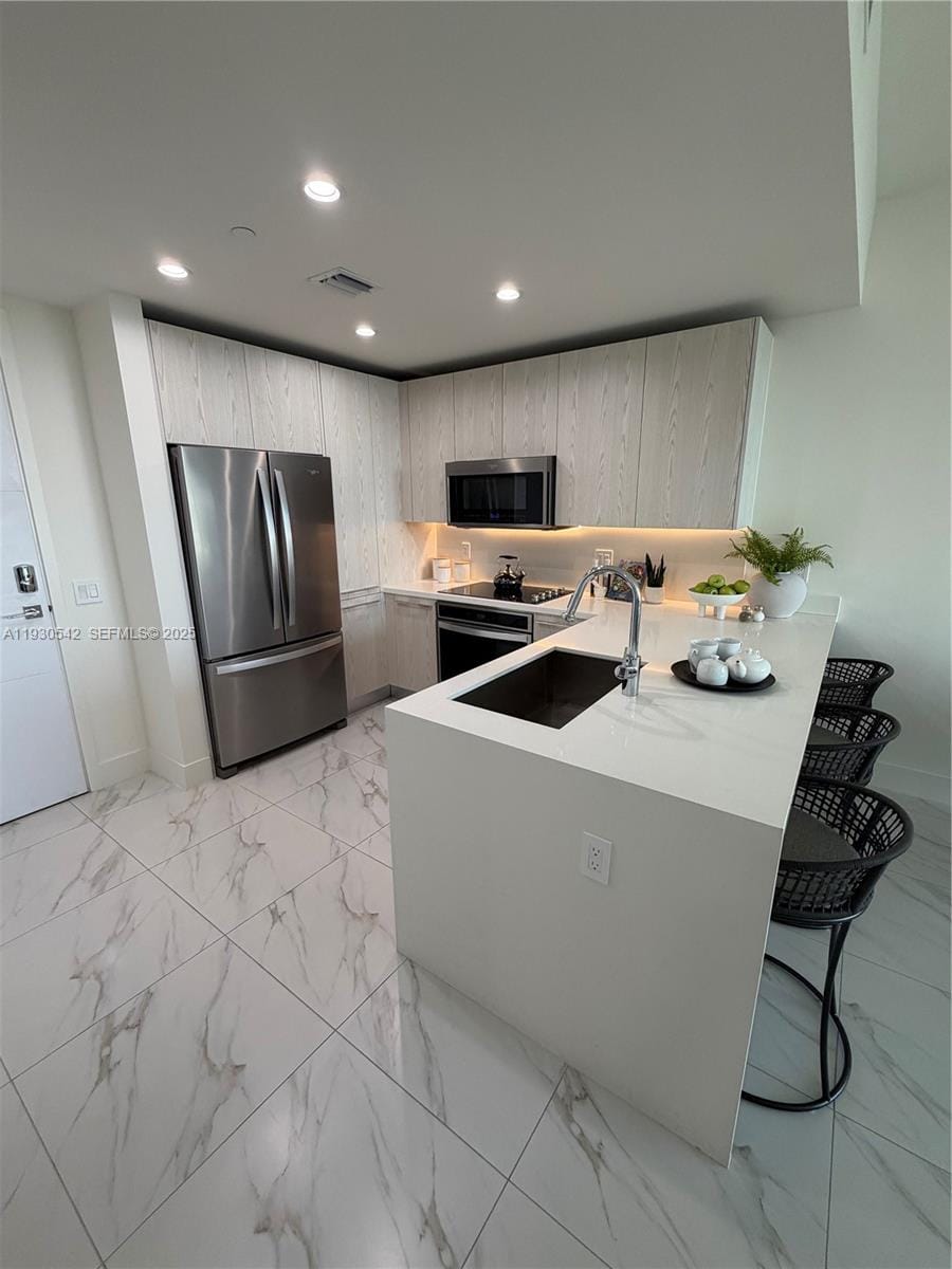 2000 Metropica Way 2108 — photo 4