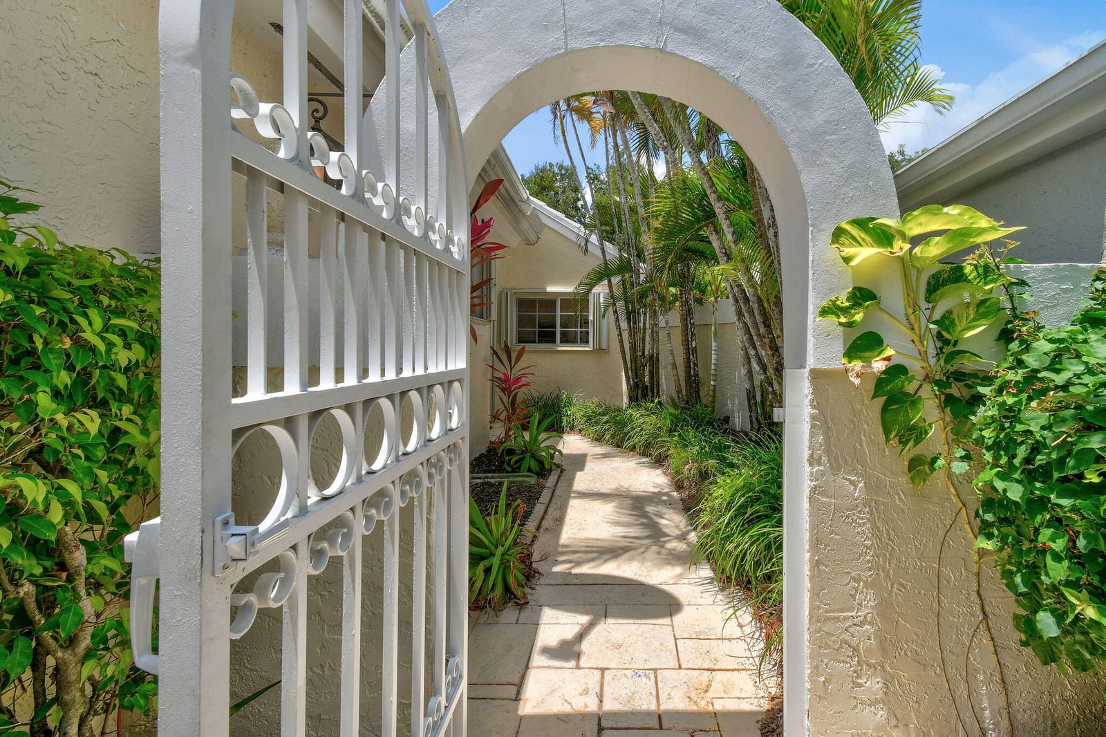 9293 Heathridge Drive, West Palm Beach, FL 33411 photo 5