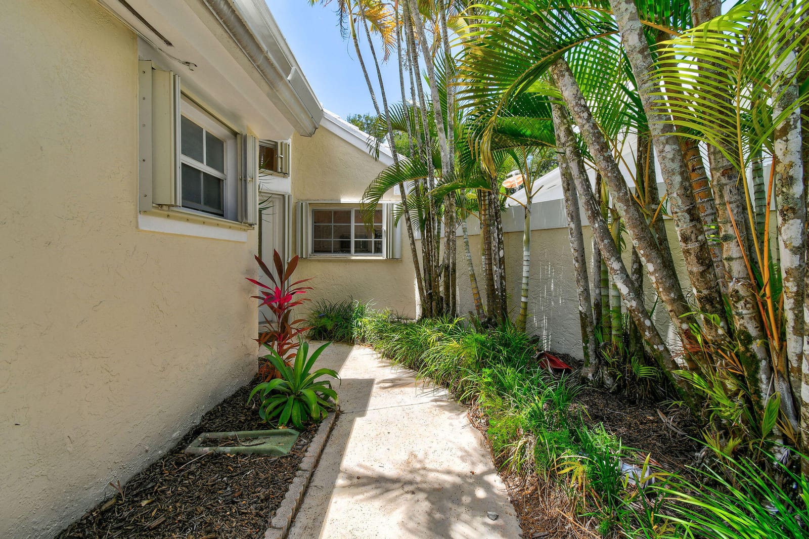 9293 Heathridge Drive, West Palm Beach, FL 33411 photo 7