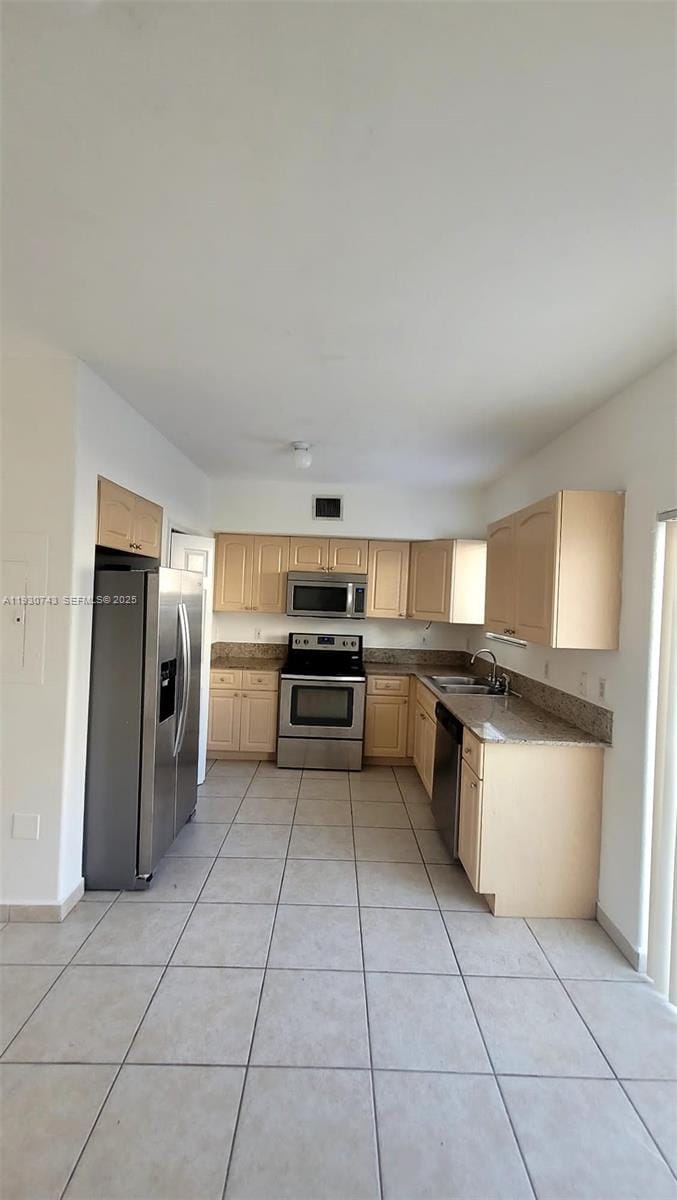 7241 NW 174th Terrace 103, Hialeah, FL 33015