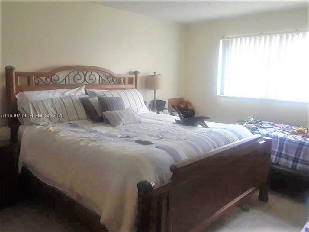 2451 NW 41st Avenue 302 — photo 9
