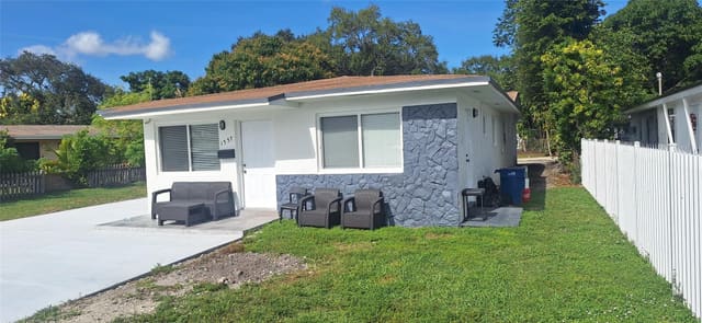 1555 NE 148th Street, Miami, FL 33161