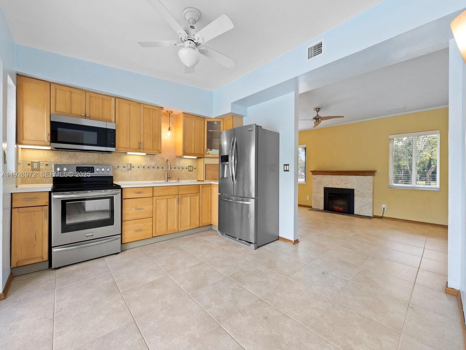 2133 SW 1st Court — photo 11